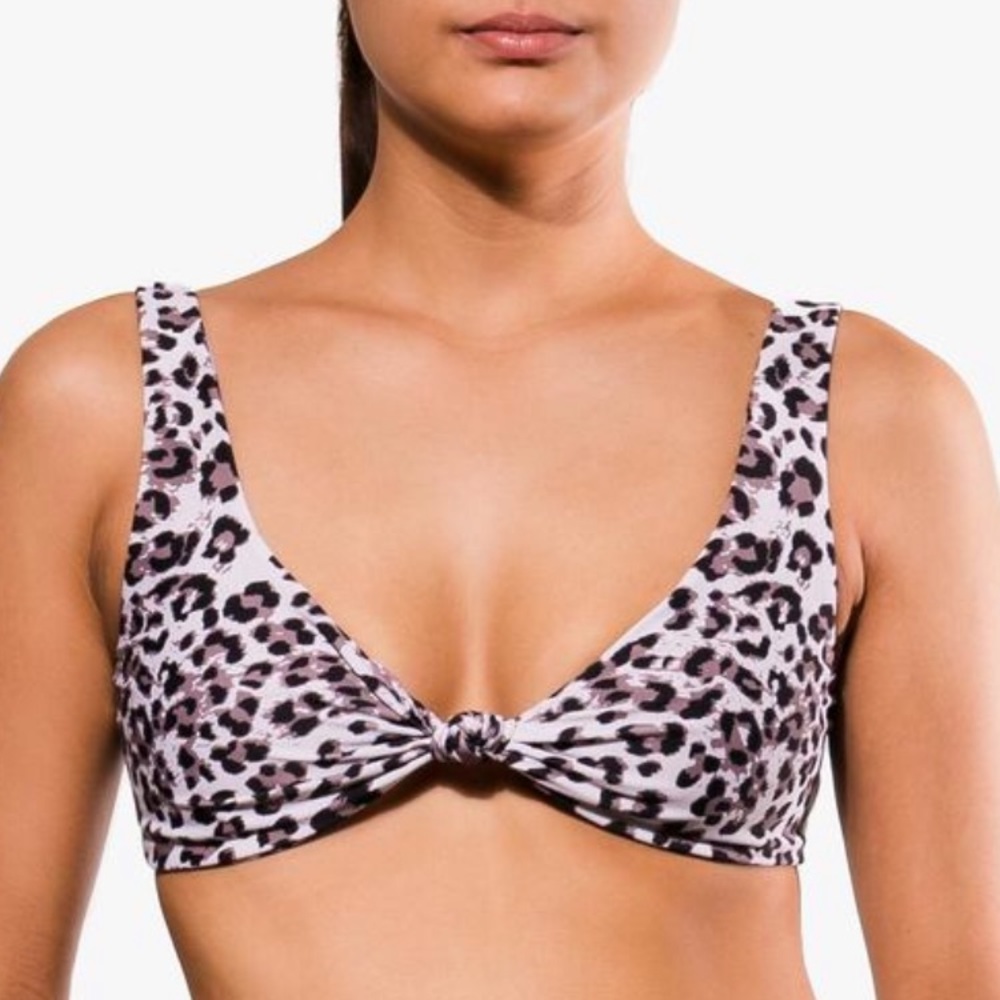 BLACKBOUGH- Cleo knotted Top